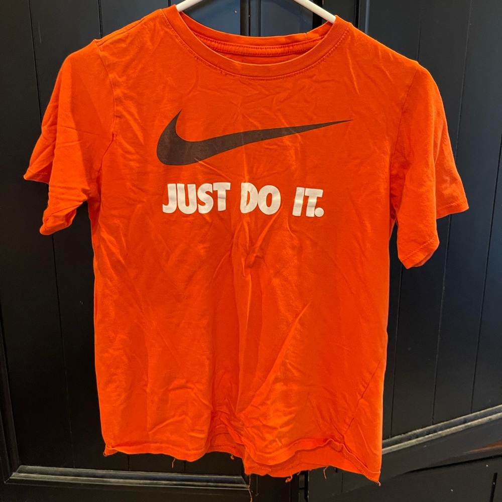 Nike short sleeve t